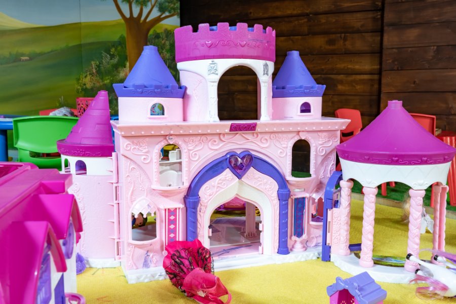 κάστρο για κορίτσια ροζ